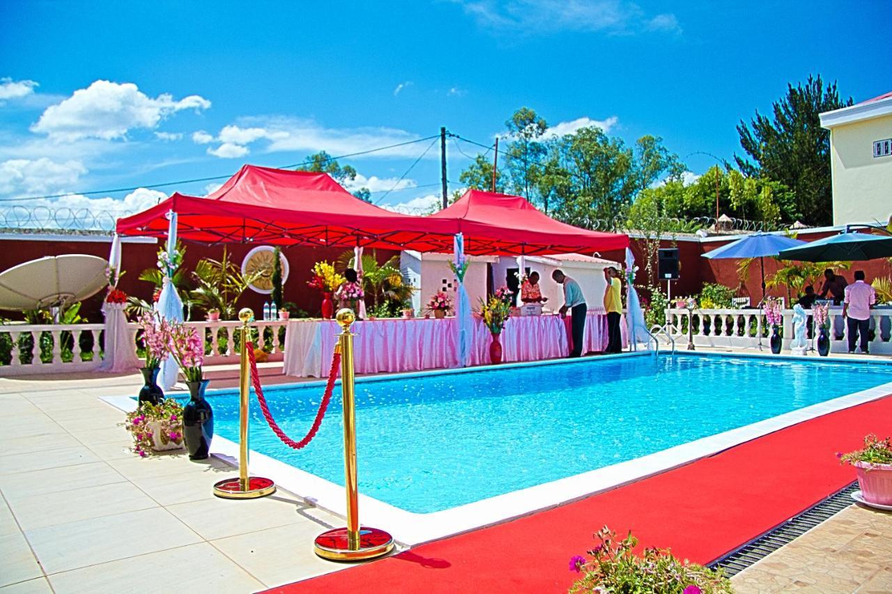 Petite Flower Guest House Talata-maty 외부 사진