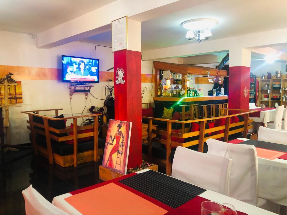 Petite Flower Guest House Talata-maty 외부 사진