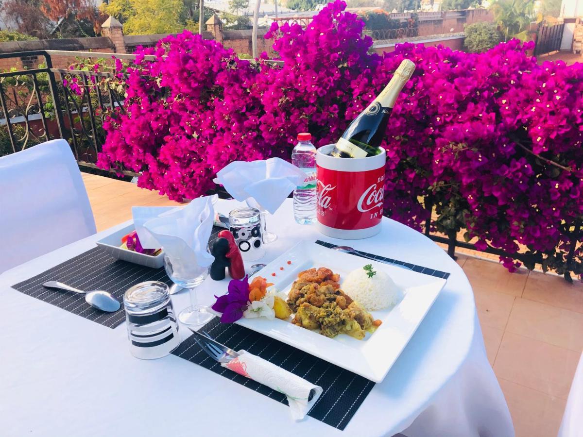 Petite Flower Guest House Talata-maty 외부 사진