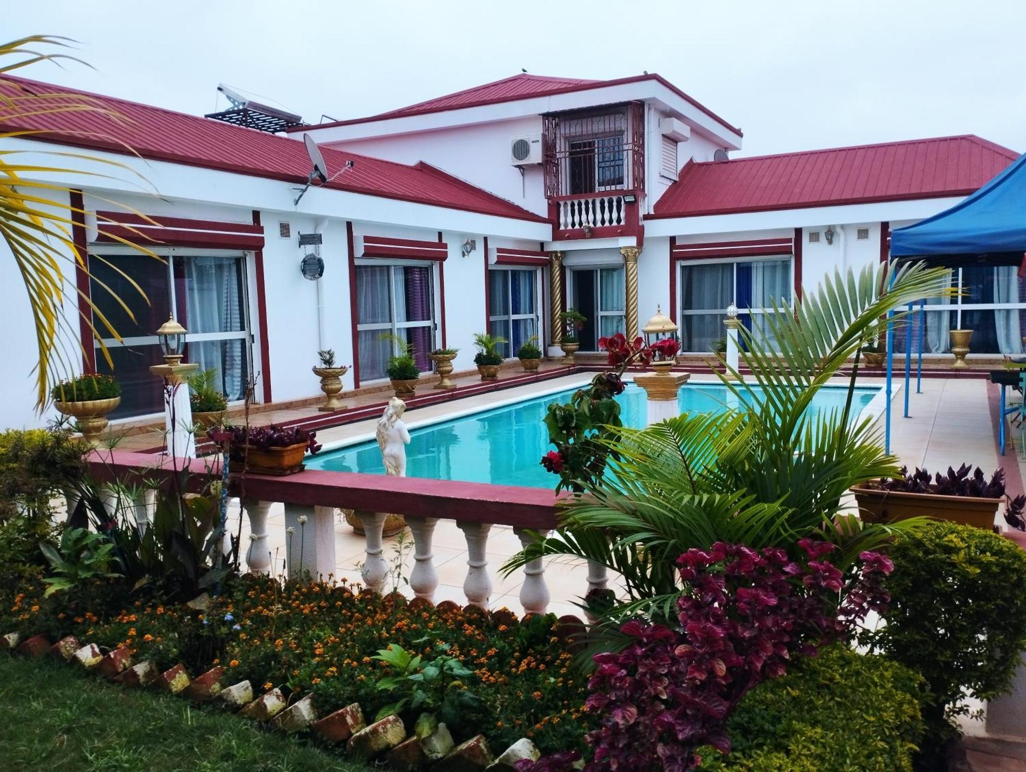 Petite Flower Guest House Talata-maty 외부 사진
