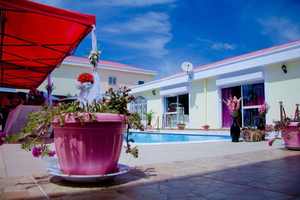Petite Flower Guest House Talata-maty 외부 사진