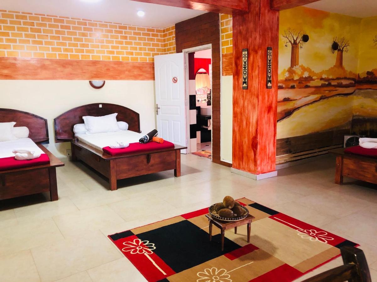 Petite Flower Guest House Talata-maty 외부 사진